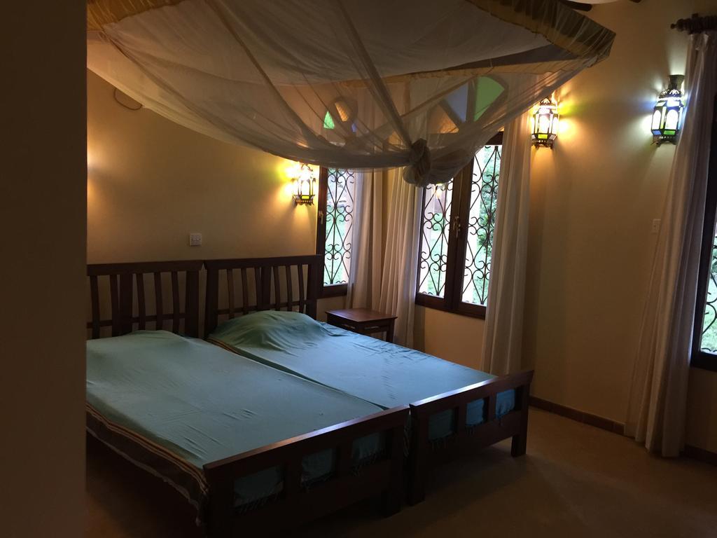 Marula Park Villa Diani Beach Bagian luar foto